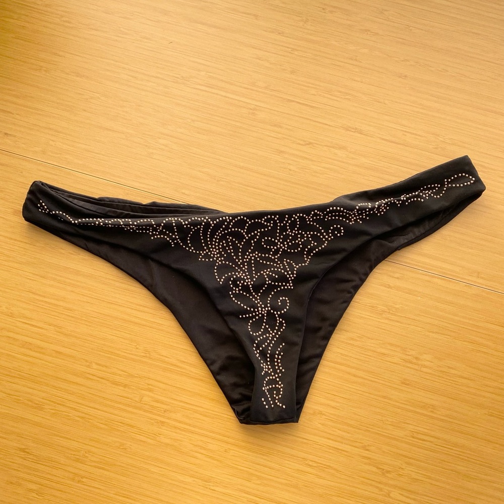 Beach Riot Bronze Bedazzled Black Swim Bikini Bottoms Size Large Stretchy Summer
